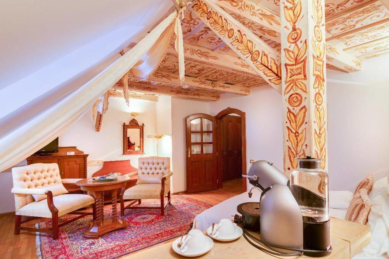 The King Charles Hotel